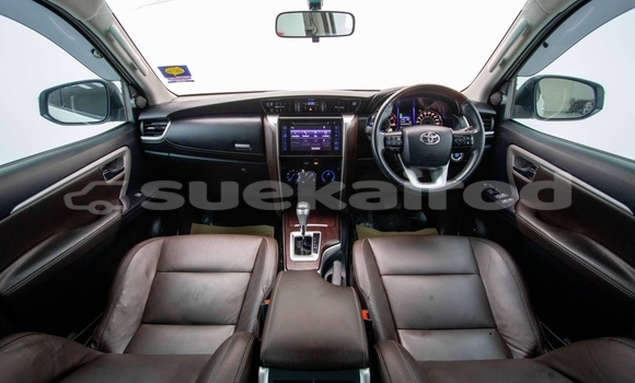 Buy Used Toyota Fortuner White Car in Samut Sakhon in Samut Sakhon Buy Used Toyota Fortuner White Car in Samut Sakhon in Samut Sakhon