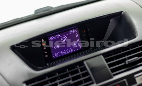 Buy Used Mazda BT-50 White Car in Samut Sakhon in Samut Sakhon Buy Used Mazda BT-50 White Car in Samut Sakhon in Samut Sakhon