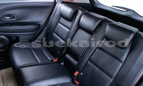 ซื้อ รถมือสอง Honda HR-V สีดำ รถยนต์ ใน %{เมือง} ใน นนทบุรี ซื้อ รถมือสอง Honda HR-V สีดำ รถยนต์ ใน %{เมือง} ใน นนทบุรี