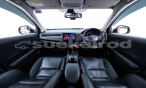 ซื้อ รถมือสอง Honda HR-V สีดำ รถยนต์ ใน %{เมือง} ใน นนทบุรี ซื้อ รถมือสอง Honda HR-V สีดำ รถยนต์ ใน %{เมือง} ใน นนทบุรี