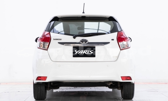 ซื้อ รถมือสอง Toyota Yaris ขาว รถยนต์ ใน %{เมือง} ใน นนทบุรี ซื้อ รถมือสอง Toyota Yaris ขาว รถยนต์ ใน %{เมือง} ใน นนทบุรี