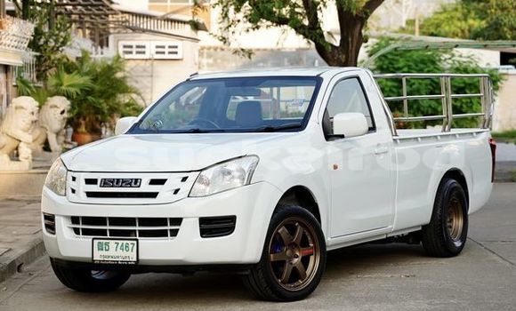 Buy Used Isuzu D-Max White Car in Bangkok in Bangkok Buy Used Isuzu D-Max White Car in Bangkok in Bangkok