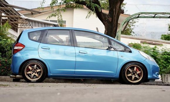 Buy Used Honda Jazz Blue Car in Bangkok in Bangkok Buy Used Honda Jazz Blue Car in Bangkok in Bangkok