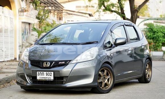 Buy Used Honda Jazz Silver Car in Bangkok in Bangkok Buy Used Honda Jazz Silver Car in Bangkok in Bangkok