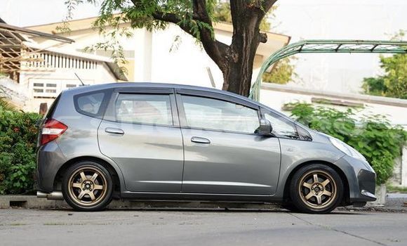 Buy Used Honda Jazz Silver Car in Bangkok in Bangkok Buy Used Honda Jazz Silver Car in Bangkok in Bangkok