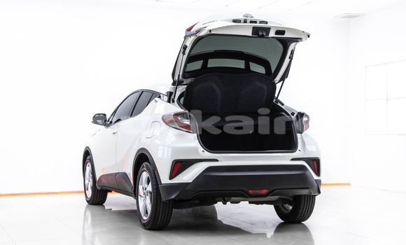 ซื้อ รถมือสอง Toyota C-HR ขาว รถยนต์ ใน %{เมือง} ใน กรุงเทพมหานคร ซื้อ รถมือสอง Toyota C-HR ขาว รถยนต์ ใน %{เมือง} ใน กรุงเทพมหานคร