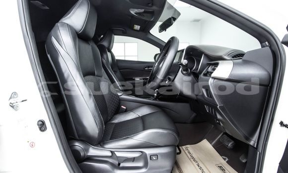 ซื้อ รถมือสอง Toyota C-HR ขาว รถยนต์ ใน %{เมือง} ใน กรุงเทพมหานคร ซื้อ รถมือสอง Toyota C-HR ขาว รถยนต์ ใน %{เมือง} ใน กรุงเทพมหานคร