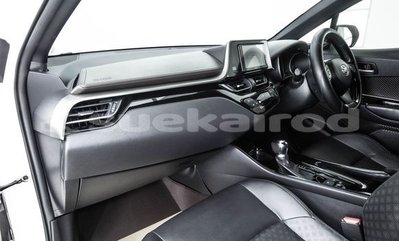 ซื้อ รถมือสอง Toyota C-HR ขาว รถยนต์ ใน %{เมือง} ใน กรุงเทพมหานคร ซื้อ รถมือสอง Toyota C-HR ขาว รถยนต์ ใน %{เมือง} ใน กรุงเทพมหานคร