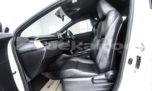 ซื้อ รถมือสอง Toyota C-HR ขาว รถยนต์ ใน %{เมือง} ใน กรุงเทพมหานคร ซื้อ รถมือสอง Toyota C-HR ขาว รถยนต์ ใน %{เมือง} ใน กรุงเทพมหานคร