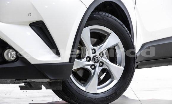 ซื้อ รถมือสอง Toyota C-HR ขาว รถยนต์ ใน %{เมือง} ใน กรุงเทพมหานคร ซื้อ รถมือสอง Toyota C-HR ขาว รถยนต์ ใน %{เมือง} ใน กรุงเทพมหานคร