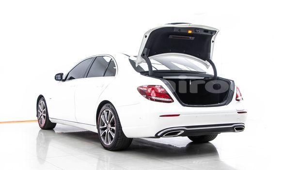 Buy Used Mercedes-Benz E-Classe White Car in Bangkok in Bangkok Buy Used Mercedes-Benz E-Classe White Car in Bangkok in Bangkok