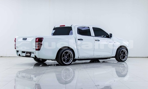 Buy Used Isuzu D-max Cab4 White Car in Bangkok in Bangkok Buy Used Isuzu D-max Cab4 White Car in Bangkok in Bangkok