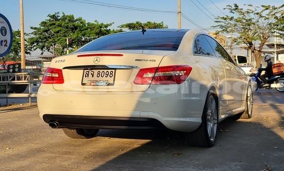 ซื้อ รถมือสอง Mercedes-Benz E200 ขาว รถยนต์ ใน %{เมือง} ใน กรุงเทพมหานคร ซื้อ รถมือสอง Mercedes-Benz E200 ขาว รถยนต์ ใน %{เมือง} ใน กรุงเทพมหานคร