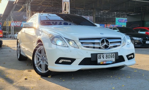 ซื้อ รถมือสอง Mercedes-Benz E200 ขาว รถยนต์ ใน %{เมือง} ใน กรุงเทพมหานคร ซื้อ รถมือสอง Mercedes-Benz E200 ขาว รถยนต์ ใน %{เมือง} ใน กรุงเทพมหานคร