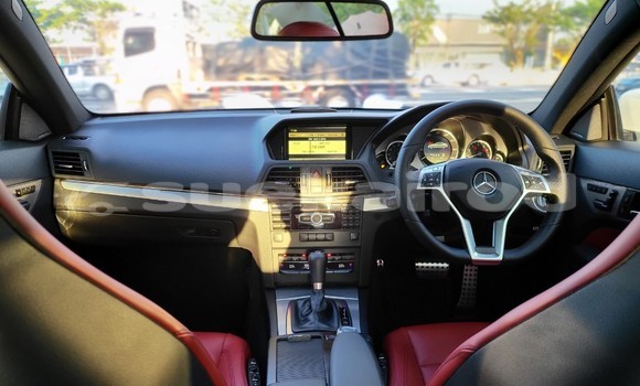 ซื้อ รถมือสอง Mercedes-Benz E200 ขาว รถยนต์ ใน %{เมือง} ใน กรุงเทพมหานคร ซื้อ รถมือสอง Mercedes-Benz E200 ขาว รถยนต์ ใน %{เมือง} ใน กรุงเทพมหานคร