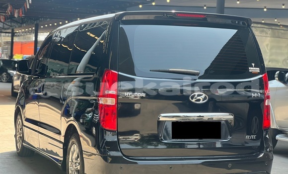 Buy Used Hyundai H1 Black Car in Bangkok in Bangkok Buy Used Hyundai H1 Black Car in Bangkok in Bangkok