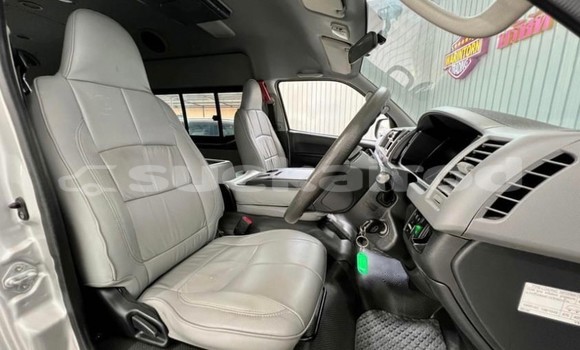 ซื้อ รถมือสอง Toyota Commuter เงิน รถยนต์ ใน %{เมือง} ใน กรุงเทพมหานคร ซื้อ รถมือสอง Toyota Commuter เงิน รถยนต์ ใน %{เมือง} ใน กรุงเทพมหานคร