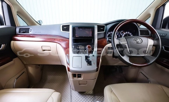 Buy Used Toyota Vellfire White Car in Bangkok in Bangkok Buy Used Toyota Vellfire White Car in Bangkok in Bangkok