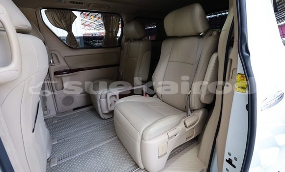Buy Used Toyota Vellfire White Car in Bangkok in Bangkok Buy Used Toyota Vellfire White Car in Bangkok in Bangkok