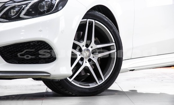 Buy Used Mercedes-Benz E-Classe White Car in Bangkok in Bangkok Buy Used Mercedes-Benz E-Classe White Car in Bangkok in Bangkok