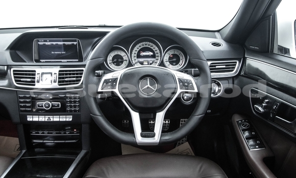 Buy Used Mercedes-Benz E-Classe White Car in Bangkok in Bangkok Buy Used Mercedes-Benz E-Classe White Car in Bangkok in Bangkok