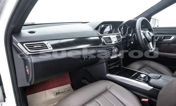 Buy Used Mercedes-Benz E-Classe White Car in Bangkok in Bangkok Buy Used Mercedes-Benz E-Classe White Car in Bangkok in Bangkok