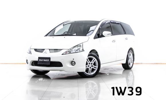 Buy Used Mitsubishi Space Wagon White Car in Bangkok in Bangkok Buy Used Mitsubishi Space Wagon White Car in Bangkok in Bangkok