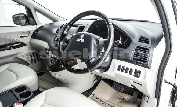 Buy Used Mitsubishi Space Wagon White Car in Bangkok in Bangkok Buy Used Mitsubishi Space Wagon White Car in Bangkok in Bangkok