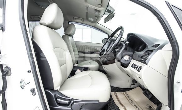 Buy Used Mitsubishi Space Wagon White Car in Bangkok in Bangkok Buy Used Mitsubishi Space Wagon White Car in Bangkok in Bangkok