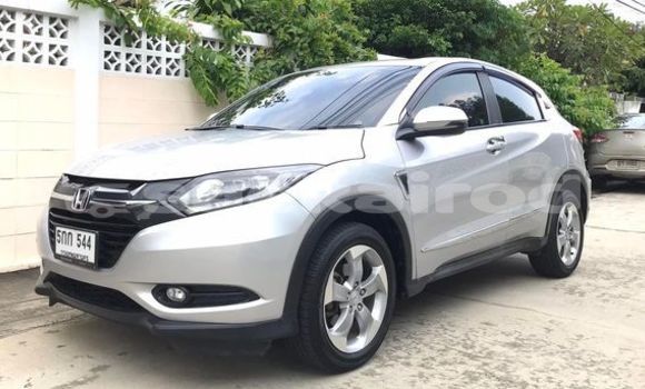 ซื้อ รถมือสอง Honda HR-V เงิน รถยนต์ ใน %{เมือง} ใน กรุงเทพมหานคร ซื้อ รถมือสอง Honda HR-V เงิน รถยนต์ ใน %{เมือง} ใน กรุงเทพมหานคร