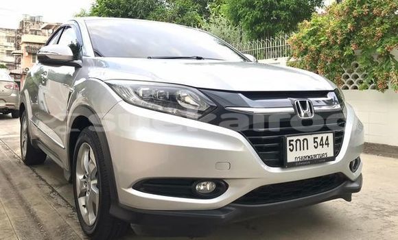 ซื้อ รถมือสอง Honda HR-V เงิน รถยนต์ ใน %{เมือง} ใน กรุงเทพมหานคร ซื้อ รถมือสอง Honda HR-V เงิน รถยนต์ ใน %{เมือง} ใน กรุงเทพมหานคร