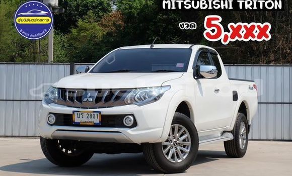 ซื้อ รถมือสอง Mitsubishi Triton ขาว รถยนต์ ใน %{เมือง} ใน อุดรธานี