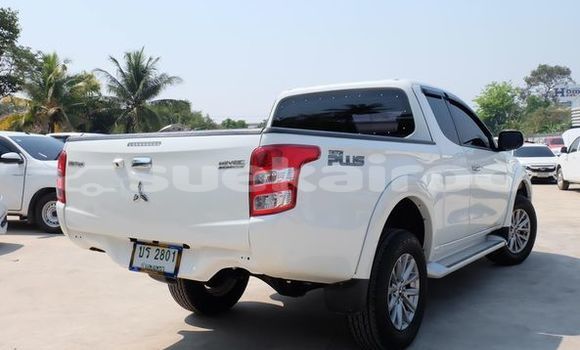 Buy Used Mitsubishi Triton White Car in Udon Thani in Udon Thani Buy Used Mitsubishi Triton White Car in Udon Thani in Udon Thani