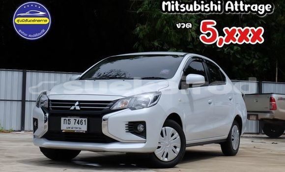 ซื้อ รถมือสอง Mitsubishi Attrage ขาว รถยนต์ ใน %{เมือง} ใน อุดรธานี