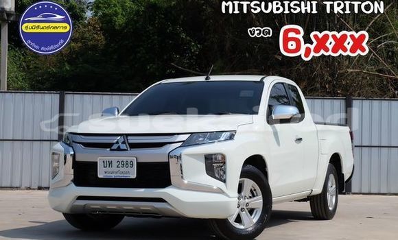 ซื้อ รถมือสอง Mitsubishi Triton ขาว รถยนต์ ใน %{เมือง} ใน อุดรธานี