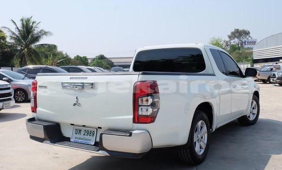 ซื้อ รถมือสอง Mitsubishi Triton ขาว รถยนต์ ใน %{เมือง} ใน อุดรธานี ซื้อ รถมือสอง Mitsubishi Triton ขาว รถยนต์ ใน %{เมือง} ใน อุดรธานี