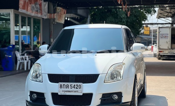 Buy Used Suzuki Swift White Car in Bangkok in Bangkok