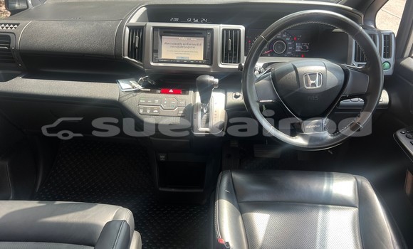 Buy Used Honda Stepwgn White Car in Bangkok in Bangkok Buy Used Honda Stepwgn White Car in Bangkok in Bangkok