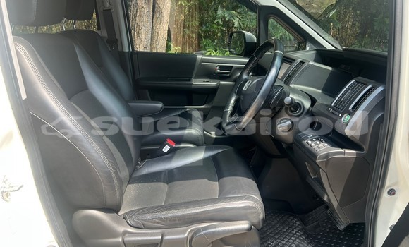 Buy Used Honda Stepwgn White Car in Bangkok in Bangkok Buy Used Honda Stepwgn White Car in Bangkok in Bangkok