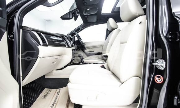 Buy Used Ford Everest Black Car in Bangkok in Bangkok Buy Used Ford Everest Black Car in Bangkok in Bangkok