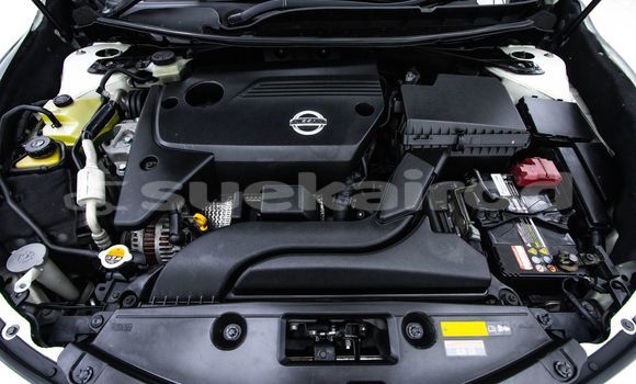 Buy Used Nissan Teana White Car in Bangkok in Bangkok Buy Used Nissan Teana White Car in Bangkok in Bangkok