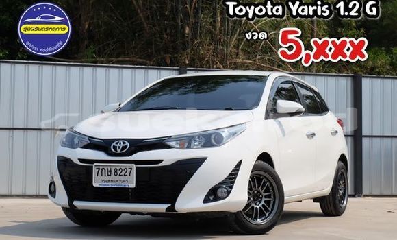 Buy Used Toyota Yaris White Car in Udon Thani in Udon Thani