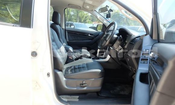 ซื้อ รถมือสอง Isuzu MU-X ขาว รถยนต์ ใน %{เมือง} ใน อุดรธานี ซื้อ รถมือสอง Isuzu MU-X ขาว รถยนต์ ใน %{เมือง} ใน อุดรธานี