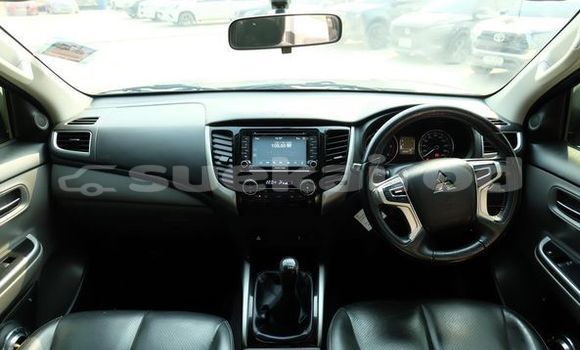 ซื้อ รถมือสอง Mitsubishi Triton เงิน รถยนต์ ใน %{เมือง} ใน อุดรธานี ซื้อ รถมือสอง Mitsubishi Triton เงิน รถยนต์ ใน %{เมือง} ใน อุดรธานี