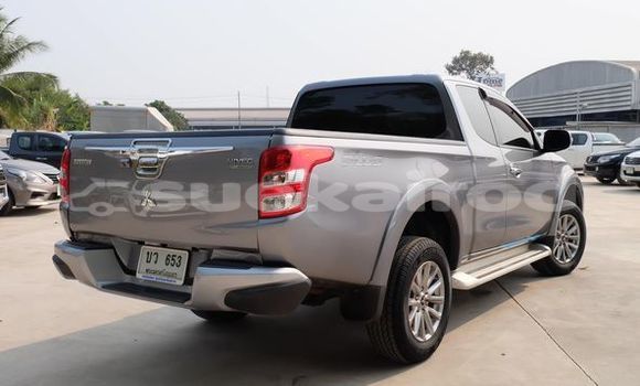 ซื้อ รถมือสอง Mitsubishi Triton เงิน รถยนต์ ใน %{เมือง} ใน อุดรธานี ซื้อ รถมือสอง Mitsubishi Triton เงิน รถยนต์ ใน %{เมือง} ใน อุดรธานี