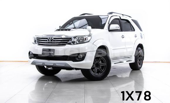ซื้อ รถมือสอง Toyota Fortuner ขาว รถยนต์ ใน %{เมือง} ใน กรุงเทพมหานคร ซื้อ รถมือสอง Toyota Fortuner ขาว รถยนต์ ใน %{เมือง} ใน กรุงเทพมหานคร