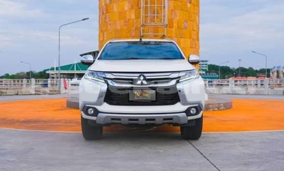 Buy Used Mitsubishi Pajero Sport White Car in Bangkok in Bangkok Buy Used Mitsubishi Pajero Sport White Car in Bangkok in Bangkok