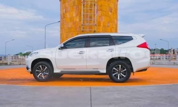 Buy Used Mitsubishi Pajero Sport White Car in Bangkok in Bangkok Buy Used Mitsubishi Pajero Sport White Car in Bangkok in Bangkok