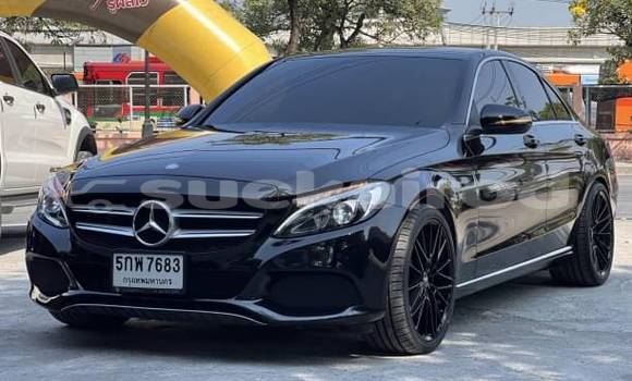 ซื้อ รถมือสอง Mercedes-Benz C-klasse สีดำ รถยนต์ ใน %{เมือง} ใน กรุงเทพมหานคร