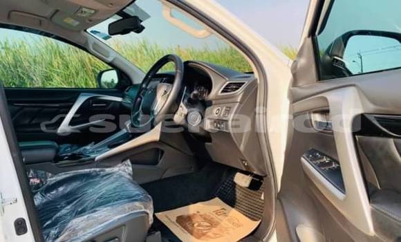 Buy Used Mitsubishi Pajero Sport White Car in Bangkok in Bangkok Buy Used Mitsubishi Pajero Sport White Car in Bangkok in Bangkok